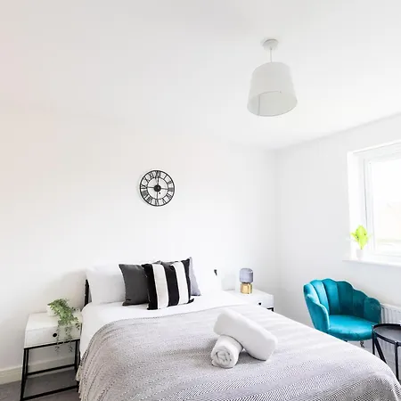 Spacious 4-Bedroom Home Near City Centre With Parking Nottingham Exterior photo