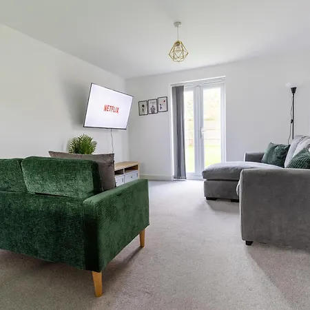 Spacious 4-Bedroom Home Near City Centre With Parking Nottingham Exterior photo